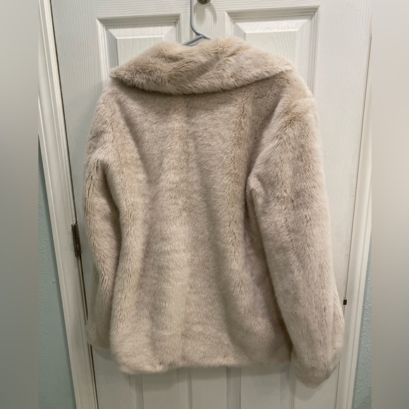 A.N.D. / Faux Fur Coat - Picture 4 of 5